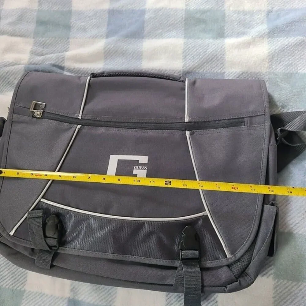 Guess  Messenger Bag Gray  nylon Unisex Crossbody Bag padded new  19x14